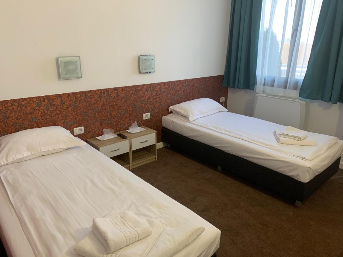 أراد Motel Ruta 33 المظهر الخارجي الصورة